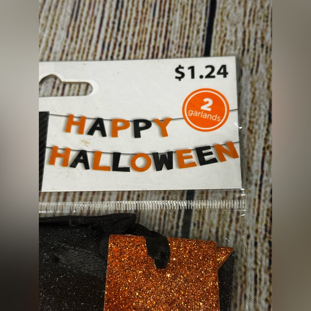 Lot of New/Unused Halloween Goodie Candy Bags and Gel Clings - Picture 10 of 11